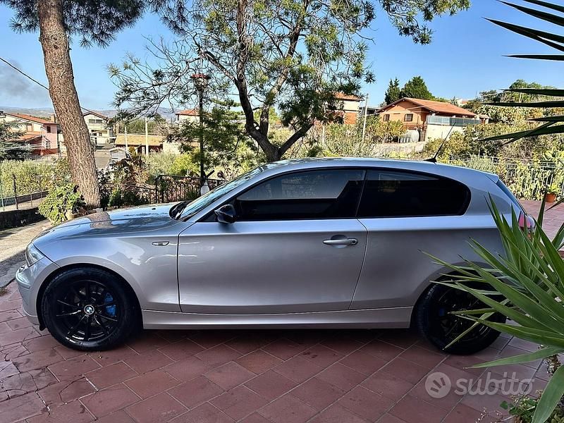 Usata BMW 120 176 CV (129 kW) 2008 Grigio Utilitaria