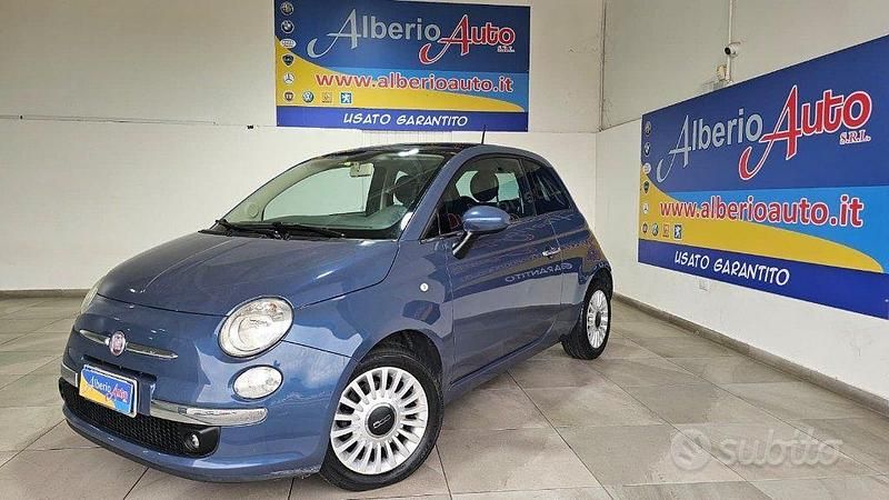 Usata Fiat 500 Lounge 95 CV (69 kW) 2014 Viola Utilitaria