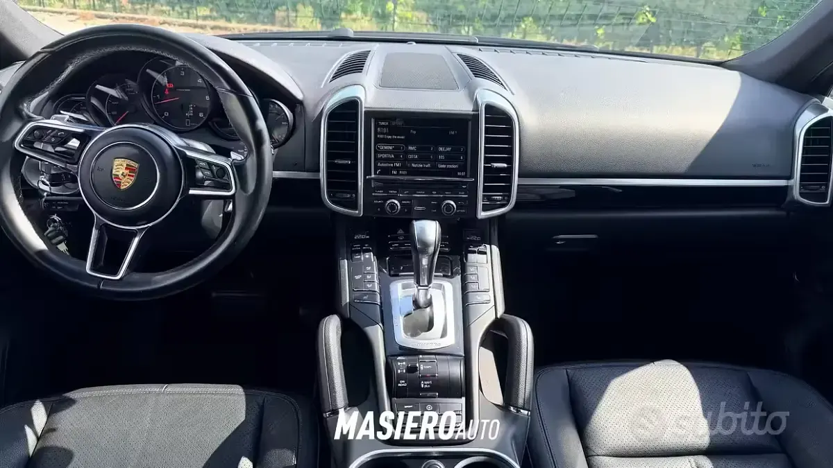 Usata Porsche Cayenne 250 CV (183 kW) 2015 Nero SUV
