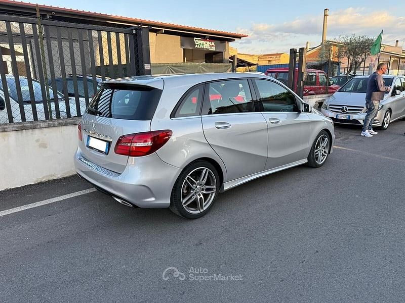 Usata Mercedes B180 AMG 109 CV (80 kW) 2016 Grigio Utilitaria