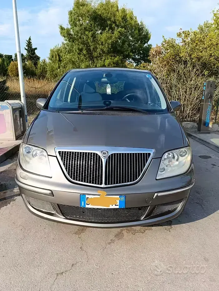 Usata Lancia Phedra 136 CV (100 kW) 2007 Grigio Monovolume