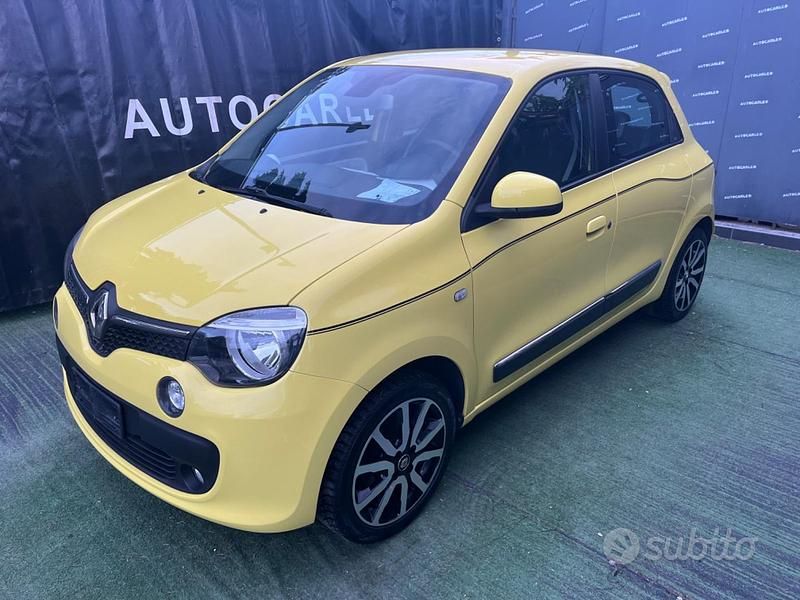 Giallo Usata 2015 Renault Twingo Due volumi | 6900 € (Buon prezzo) - Immagine 1/4