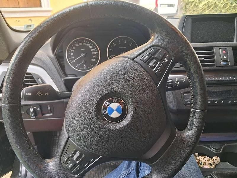 Usata BMW 114 102 CV (75 kW) 2012 Nero Utilitaria