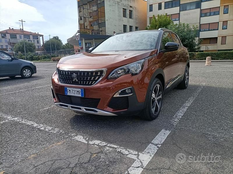 Usata Peugeot 3008 Allure 120 CV (88 kW) 2018 Marrone SUV