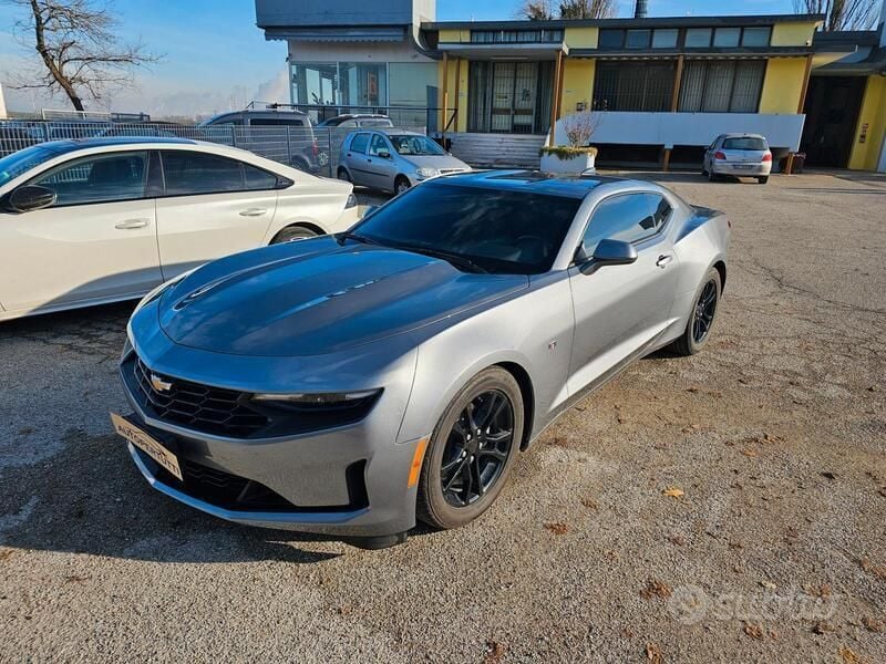Usata Chevrolet Camaro 275 CV (202 kW) 2021 Grigio Coupé