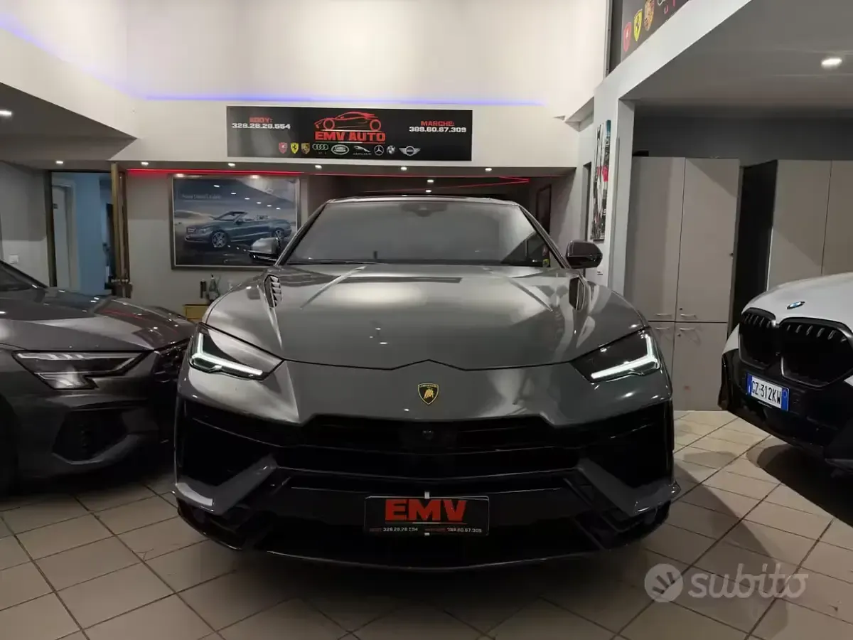Usata Lamborghini Urus 666 CV (489 kW) 2022 Grigio SUV
