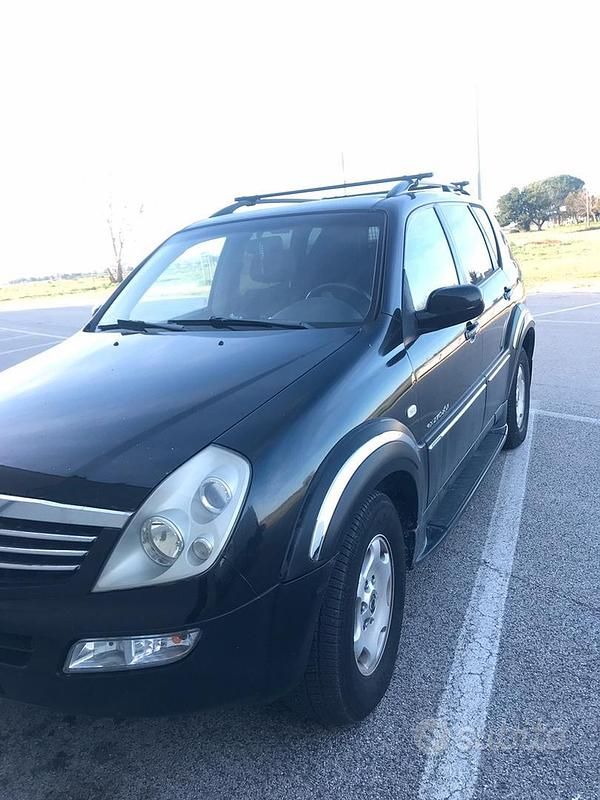 Usata SsangYong Rexton 165 CV (121 kW) 2005 SUV