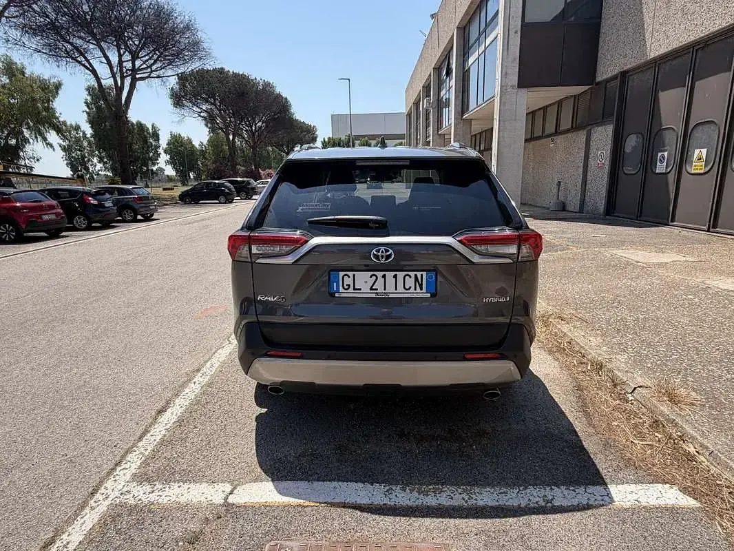 Usata Toyota RAV4 Hybrid 178 CV (130 kW) 2022 SUV