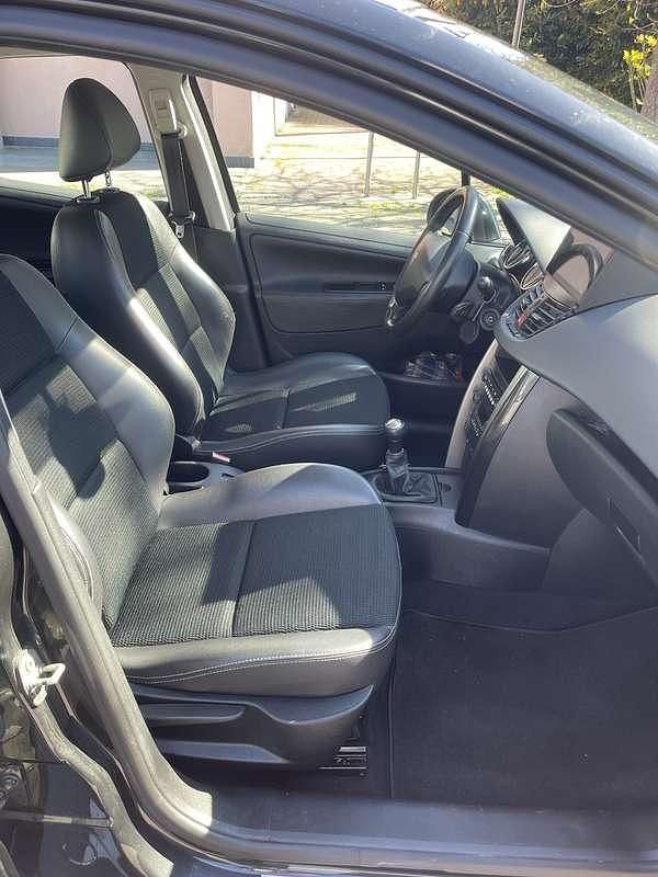 Usata Peugeot 207 Allure 95 CV (69 kW) 2011 Berlina