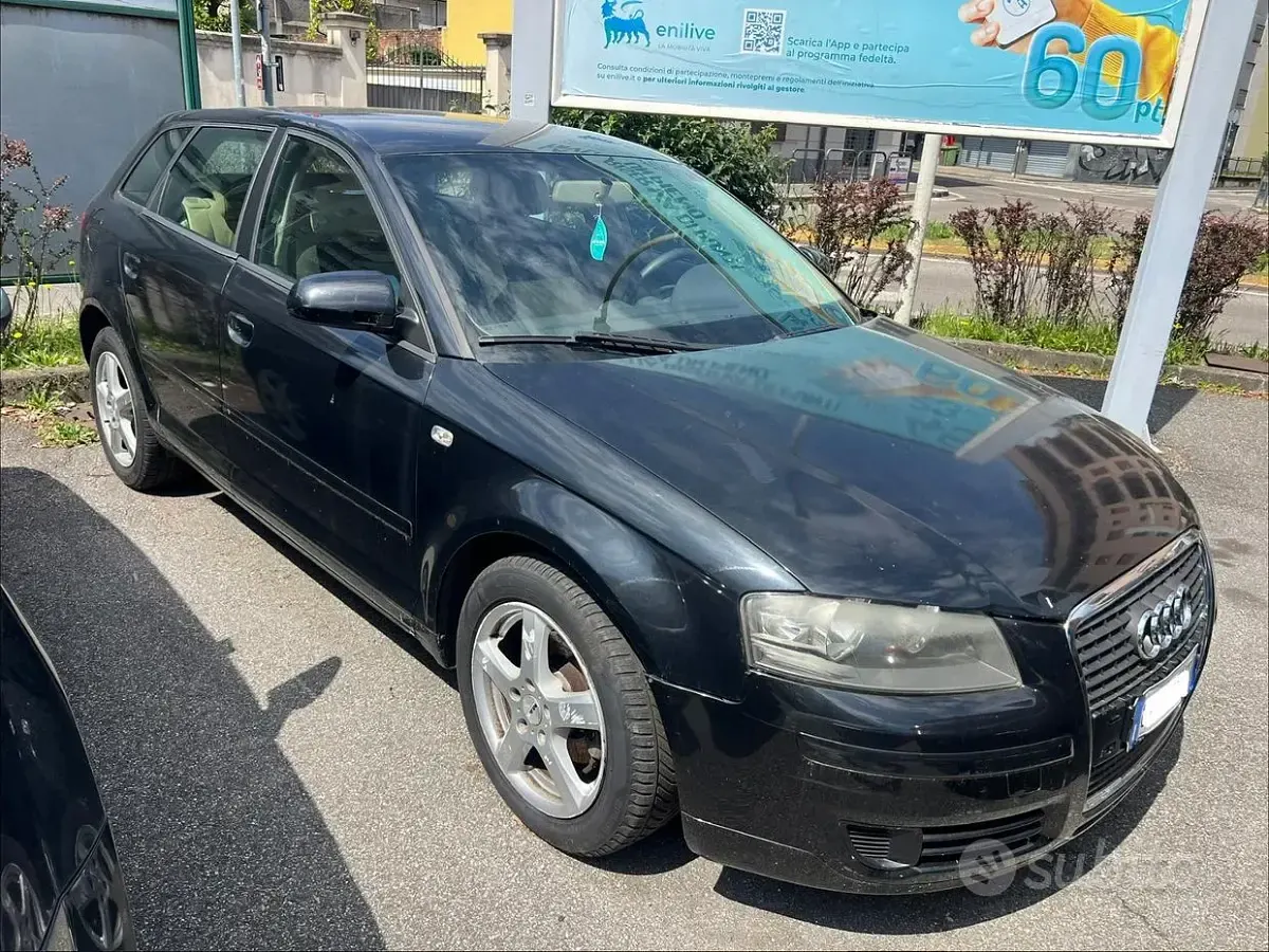 Usata Audi A3 Attraction 102 CV (75 kW) 2005 Nero Utilitaria