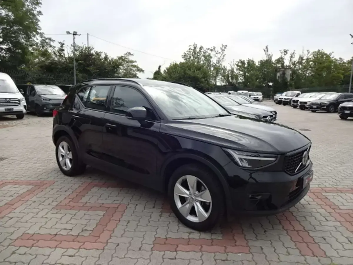 Usata Volvo XC40 Ultimate 163 CV (119 kW) 2022 Nero SUV