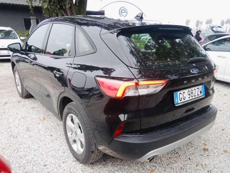 Usata Ford Kuga 152 CV (111 kW) 2021 Nero SUV