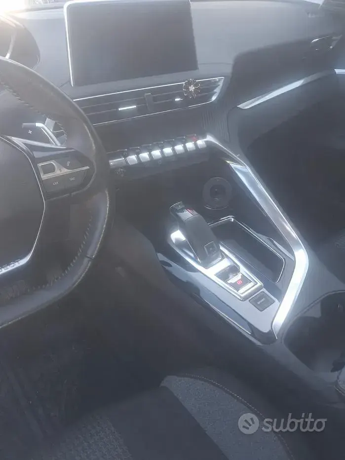 Usata Peugeot 3008 131 CV (96 kW) 2020 Bianco SUV