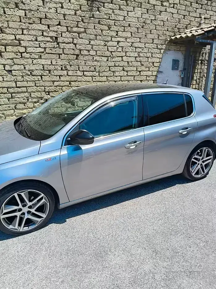Usata Peugeot 308 120 CV (88 kW) 2015 Grigio Berlina
