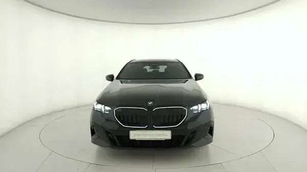 Usata BMW 520 M Sport 197 CV (144 kW) 2024 Nero Station wagon