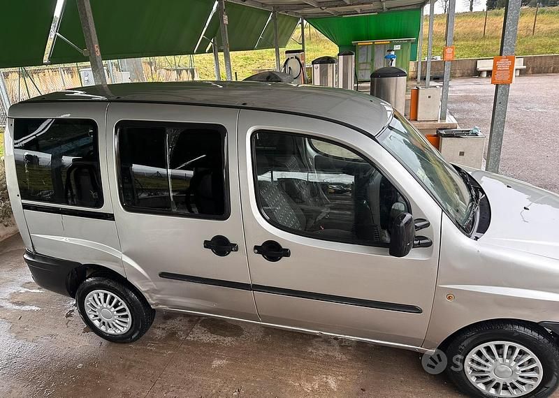 Usata Fiat Doblò 2005 Monovolume