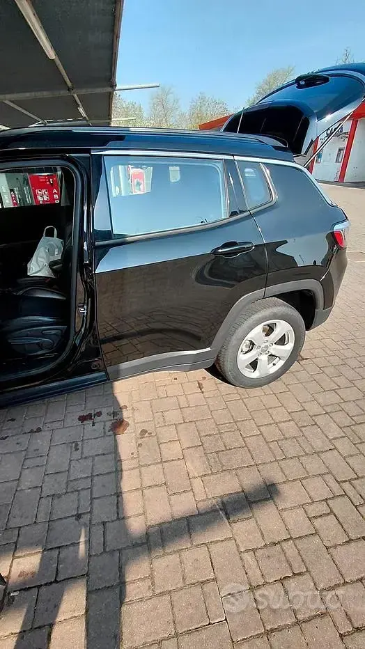 Usata Jeep Compass 140 CV (102 kW) 2020 Nero SUV