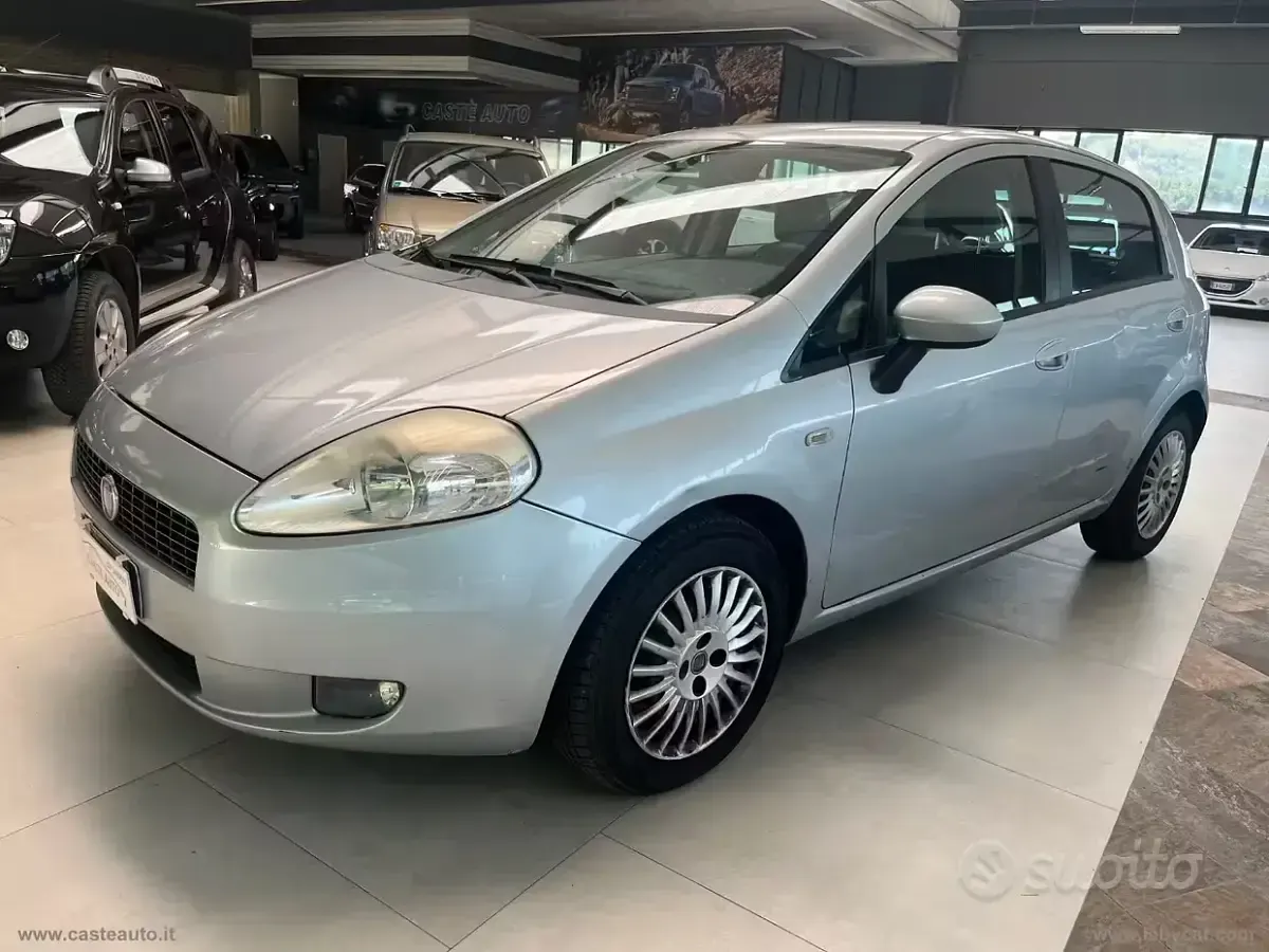 Usata Fiat Grande Punto 77 CV (56 kW) 2008 Utilitaria