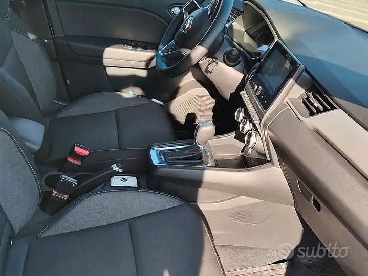 Usata Renault Captur 145 CV (106 kW) 2021 Bianco SUV