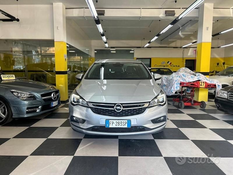 Usata Opel Astra S 136 CV (100 kW) 2018 Gray Station wagon