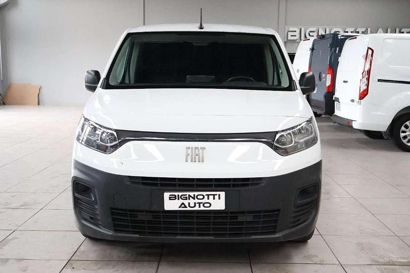 Usata Fiat Doblò 131 CV (96 kW) 2023 Bianco Monovolume