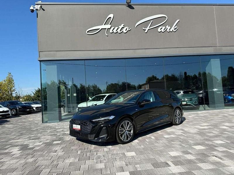Nero Nuova 2025 Audi A5 S-Line Station wagon | 55.900 € (Molto cara) - Immagine 1/4