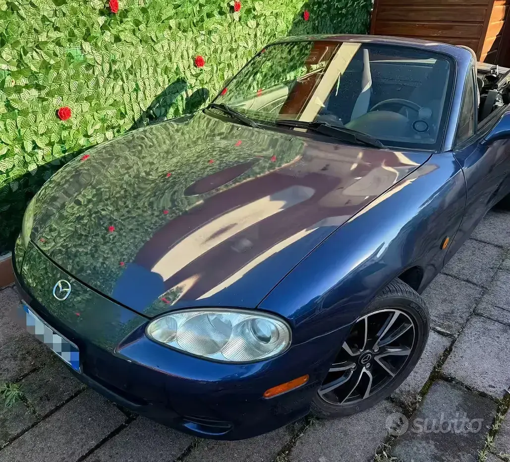 Usata Mazda MX5 110 CV (80 kW) 2002 Blu Cabrio