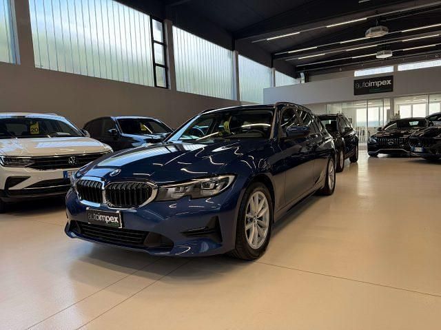 Usata BMW 316 Advantage 122 CV (89 kW) 2022 Blu/azzurro Station wagon