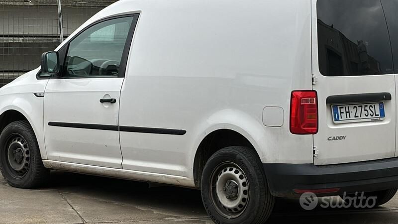 Usata VW Caddy 102 CV (75 kW) 2015 Bianco Monovolume