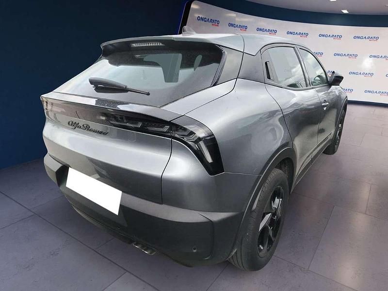 Nuova Alfa Romeo Junior Edizione Speciale 145 CV (106 kW) 2025 Nero SUV