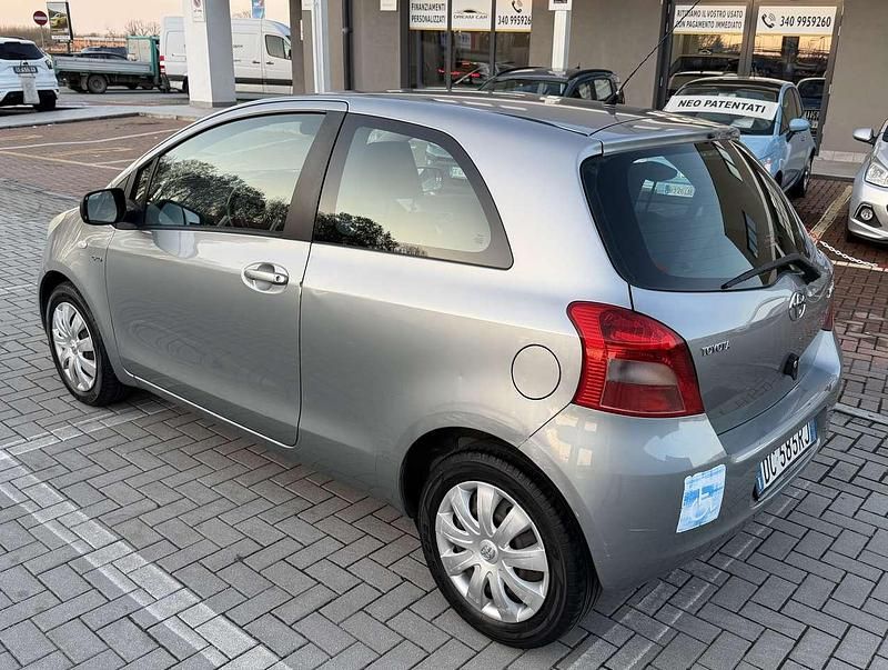 Usata Toyota Yaris Sol 90 CV (66 kW) 2007 Other Utilitaria