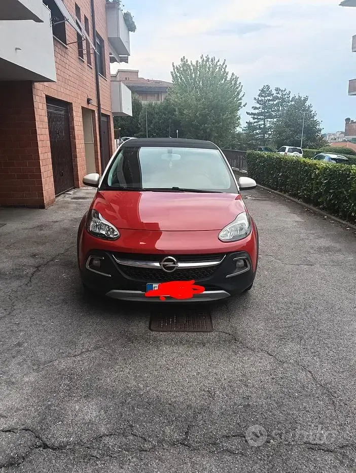 Usata Opel Adam 69 CV (50 kW) 2017 Rosso Utilitaria