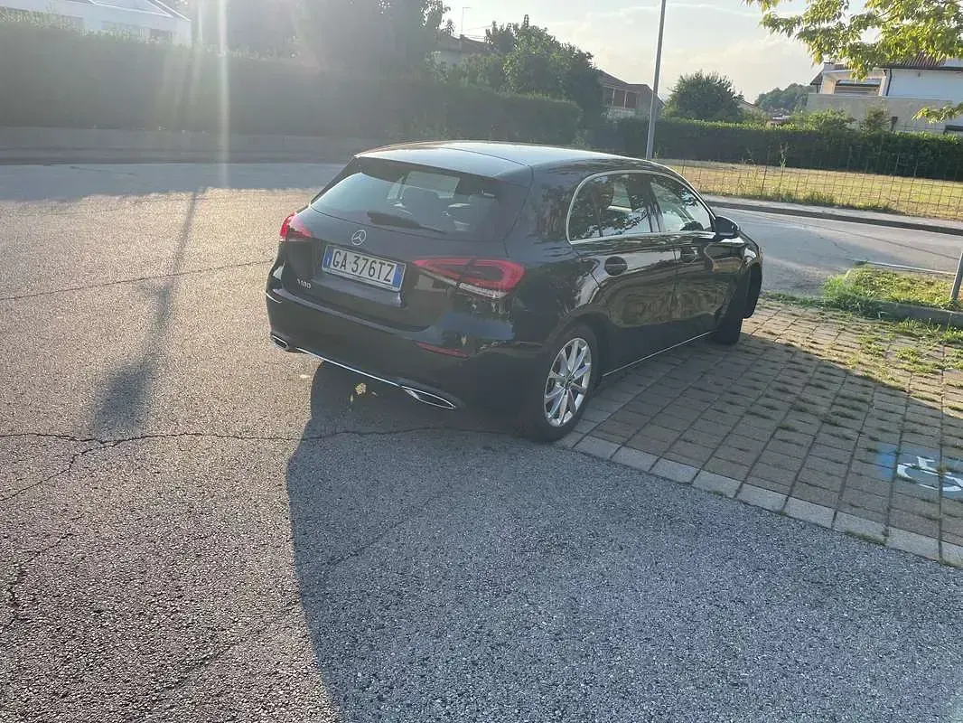 Usata Mercedes A180 Executive 136 CV (100 kW) 2020 Nero Berlina