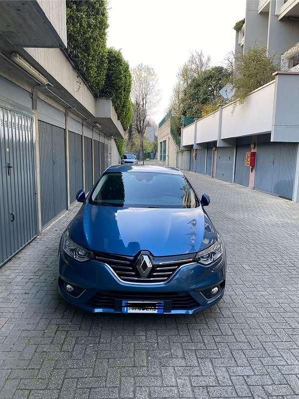 Usata Renault Mégane IV Business 110 CV (80 kW) 2017 Berlina