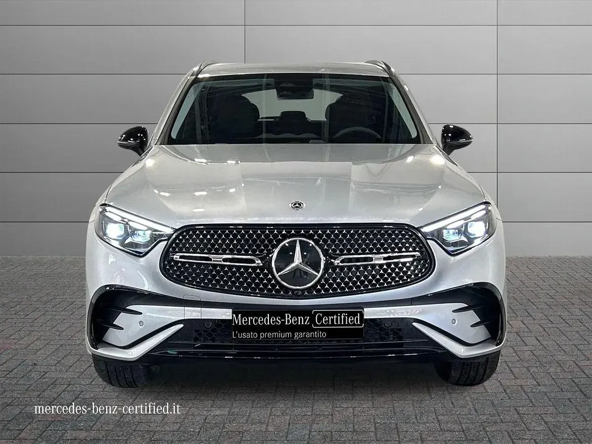 Nuova Mercedes GLC300e Advanced 204 CV (150 kW) 2026 Argento hightech SUV