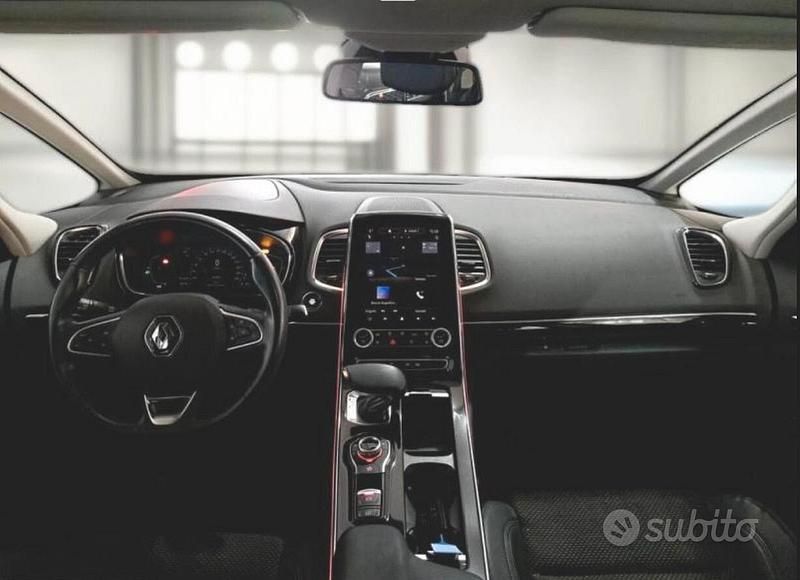 Usata Renault Espace 160 CV (117 kW) 2021 Viola Monovolume