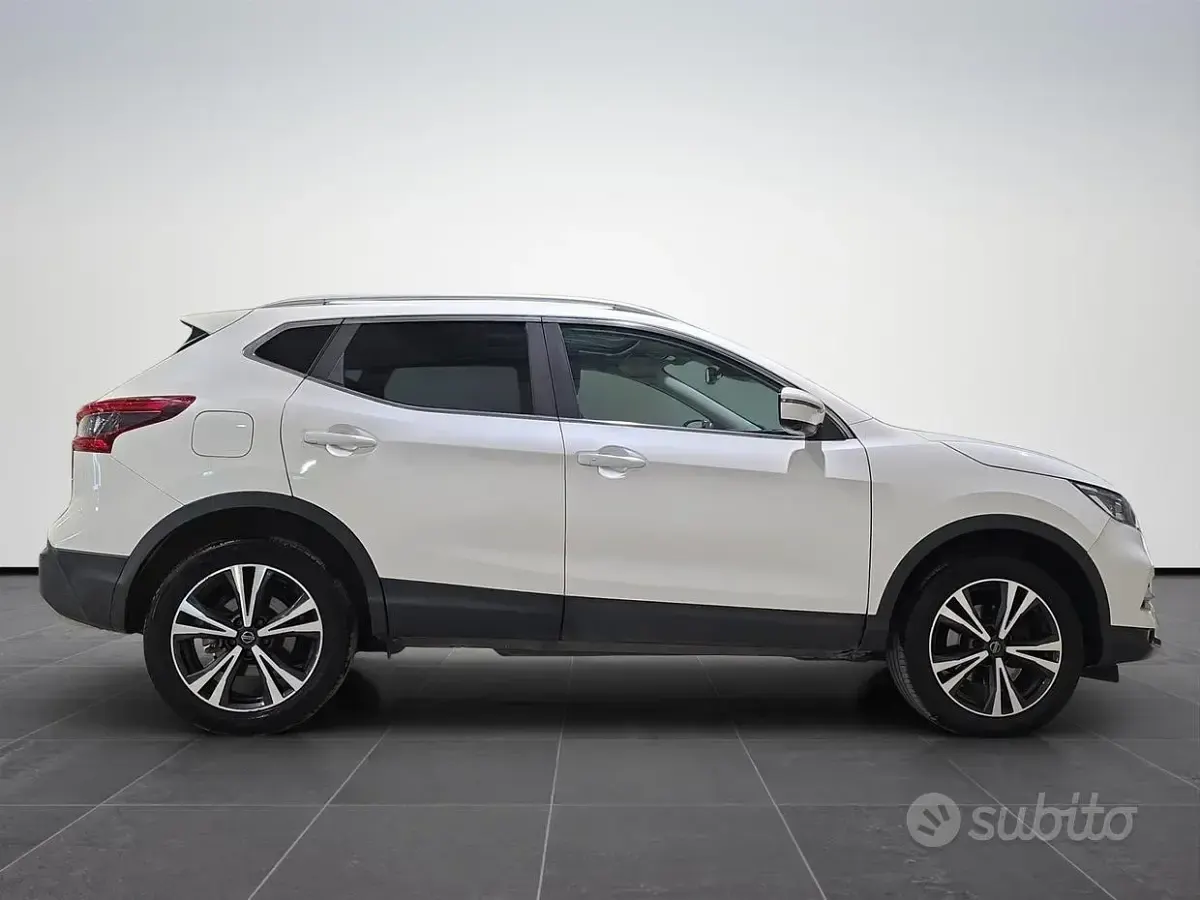 Gebraucht Nissan Qashqai N-Connecta 140 PS (102 kW) 2020 Weiß SUV