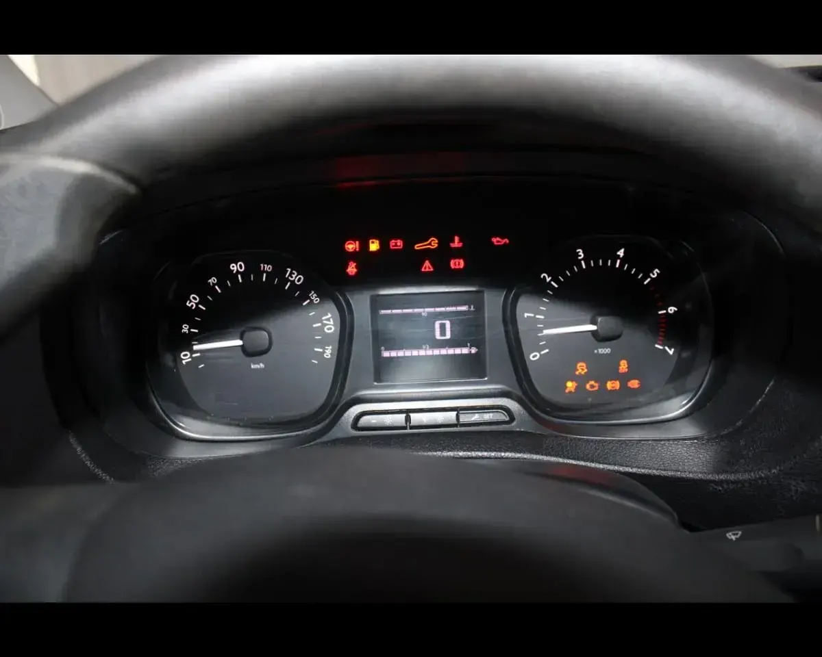 Usata Opel Vivaro S 100 CV (73 kW) 2022 Argento Monovolume