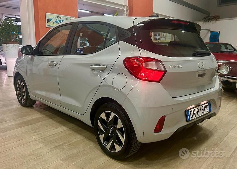 Brugt Hyundai i10 Prime 67 HK (49 kW) 2023 Grå Hatchback
