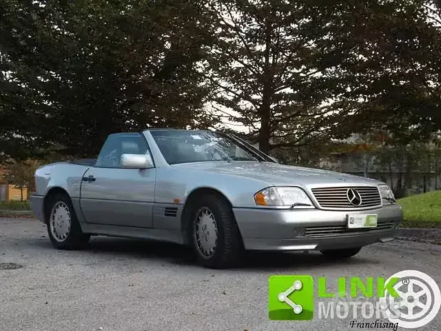 Usado Mercedes SL280 193 CV (141 kW) 1995 Plateado Descapotable