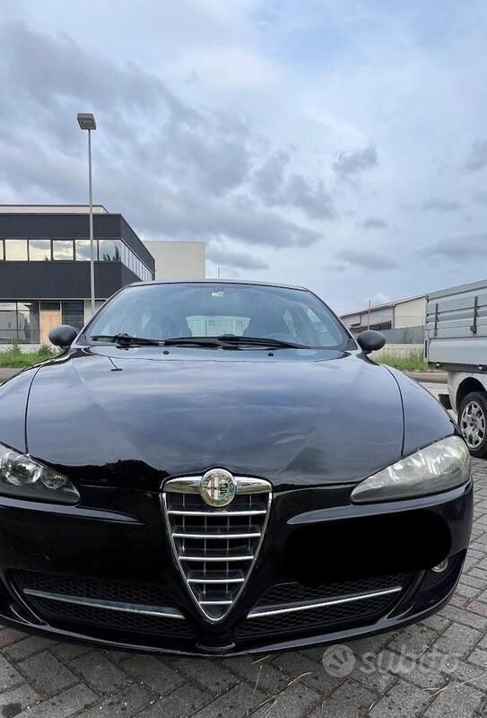 Usata Alfa Romeo 147 120 CV (88 kW) 2009 Nero Utilitaria