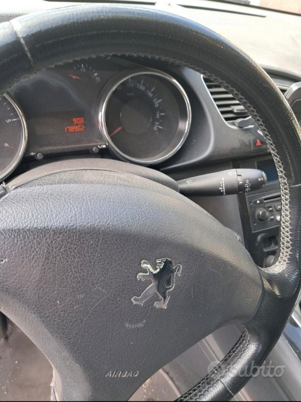 Usata Peugeot 3008 112 CV (82 kW) 2009 Verde SUV