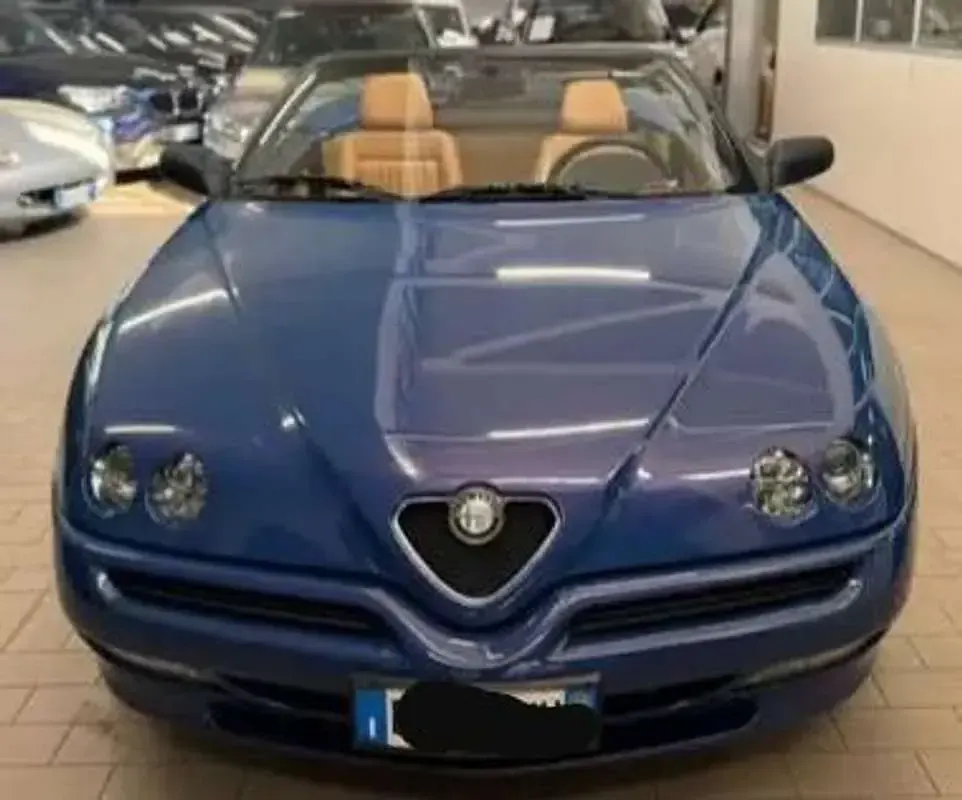 Usata Alfa Romeo Spider 155 CV (114 kW) 2000 Blu/azzurro Cabrio