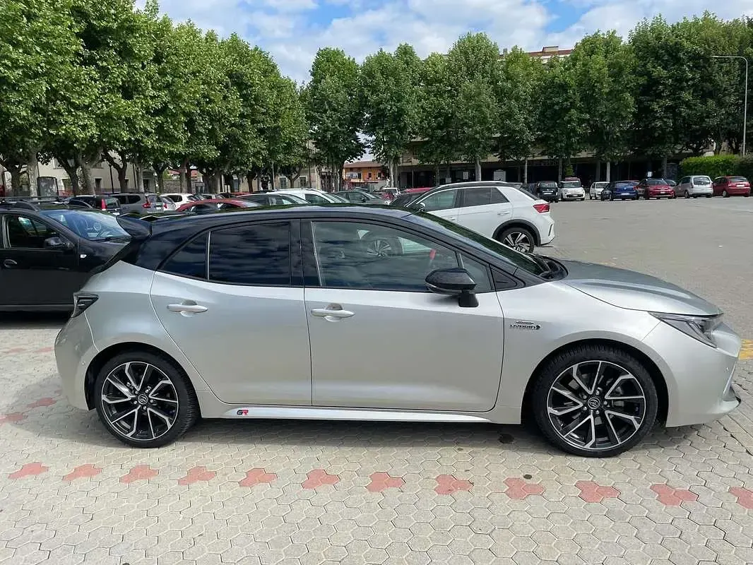 Usata Toyota Corolla Lounge 184 CV (135 kW) 2019 Berlina