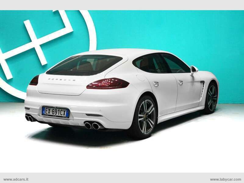 Usata Porsche Panamera 301 CV (221 kW) 2014 Bianco / pastello Berlina