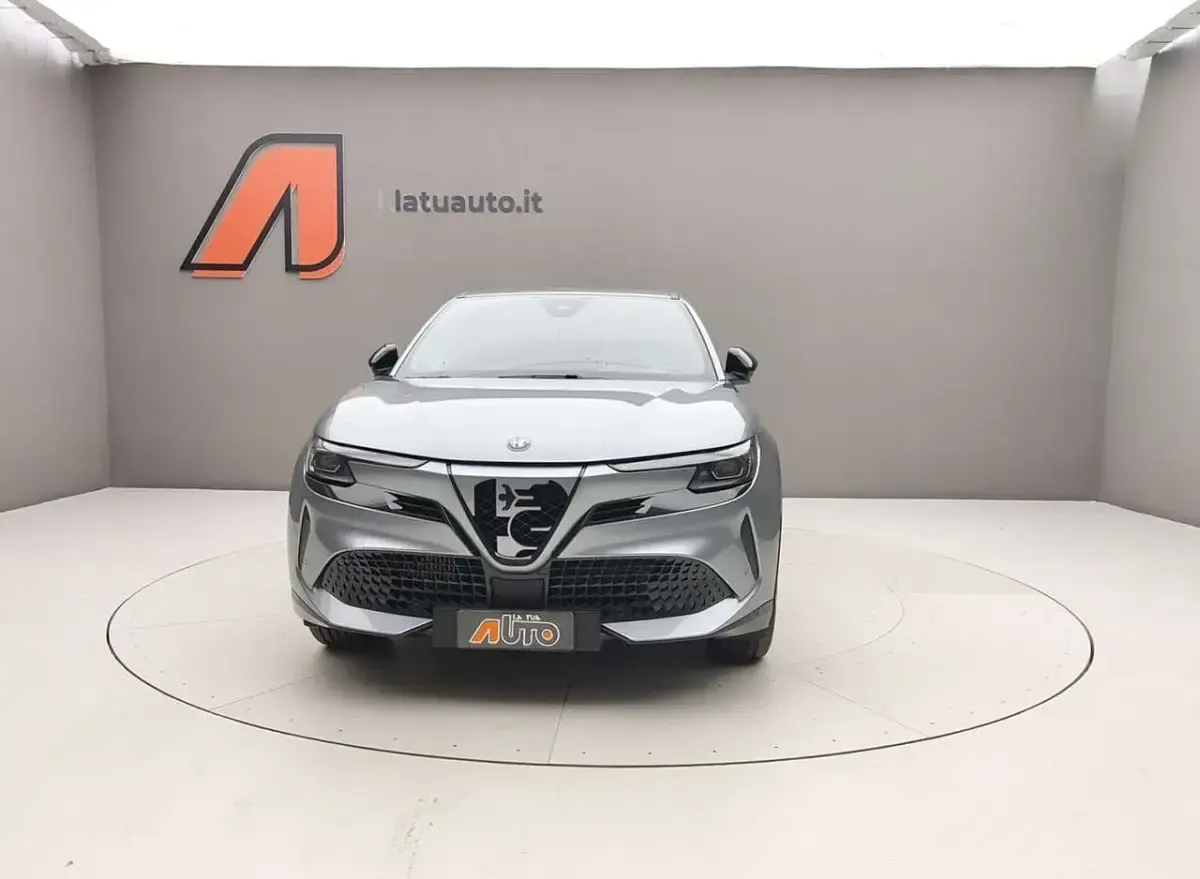 Nuova Alfa Romeo GT Junior 136 CV (100 kW) 2025 Grigio arese SUV