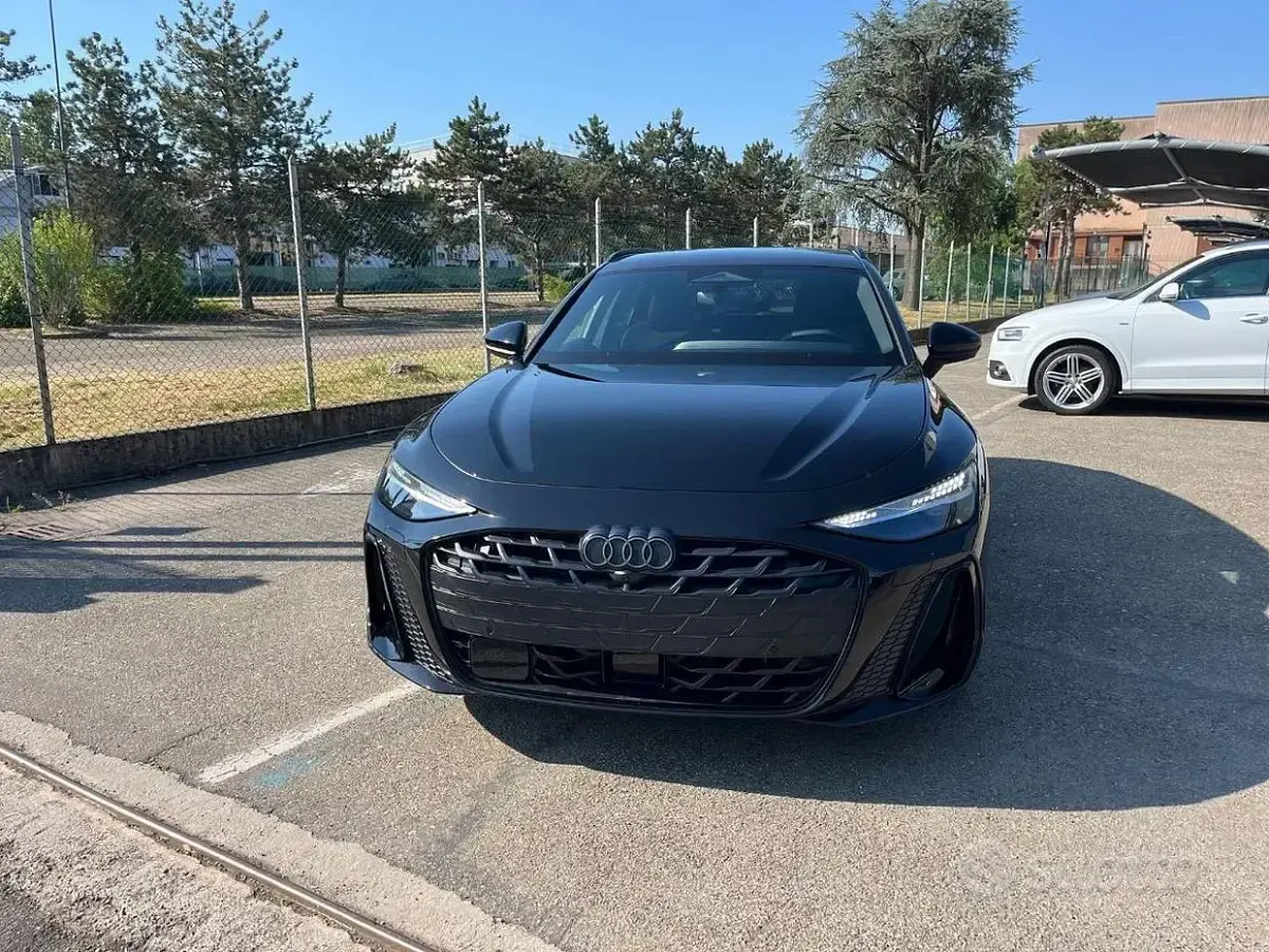 Nuova Audi A6 S-Line 204 CV (150 kW) 2025 Grigio Station wagon