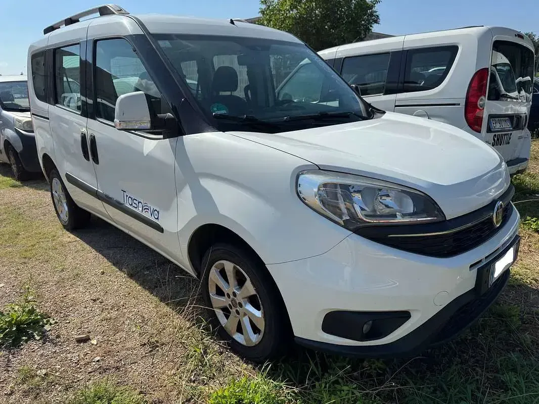 Usata Fiat Doblò Active 77 CV (56 kW) 2022 Monovolume