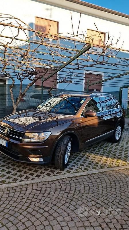 Usata VW Tiguan 150 CV (110 kW) 2016 Marrone SUV