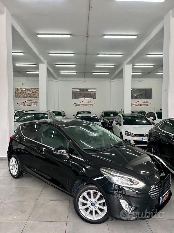 Usata Ford Fiesta Titanium 85 CV (62 kW) 2018 Nero Berlina